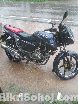 পালসার মোটরসাইকেল 150 সিসি